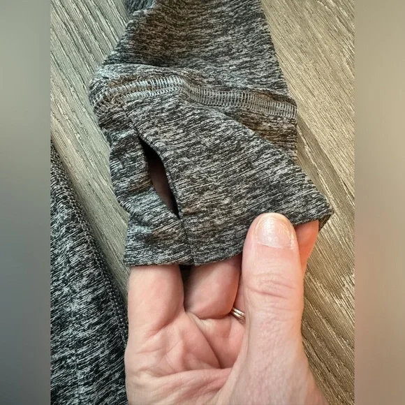 Cyclebar & Beyond Yoga Hoodie, size Medium - Picture 5 of 6